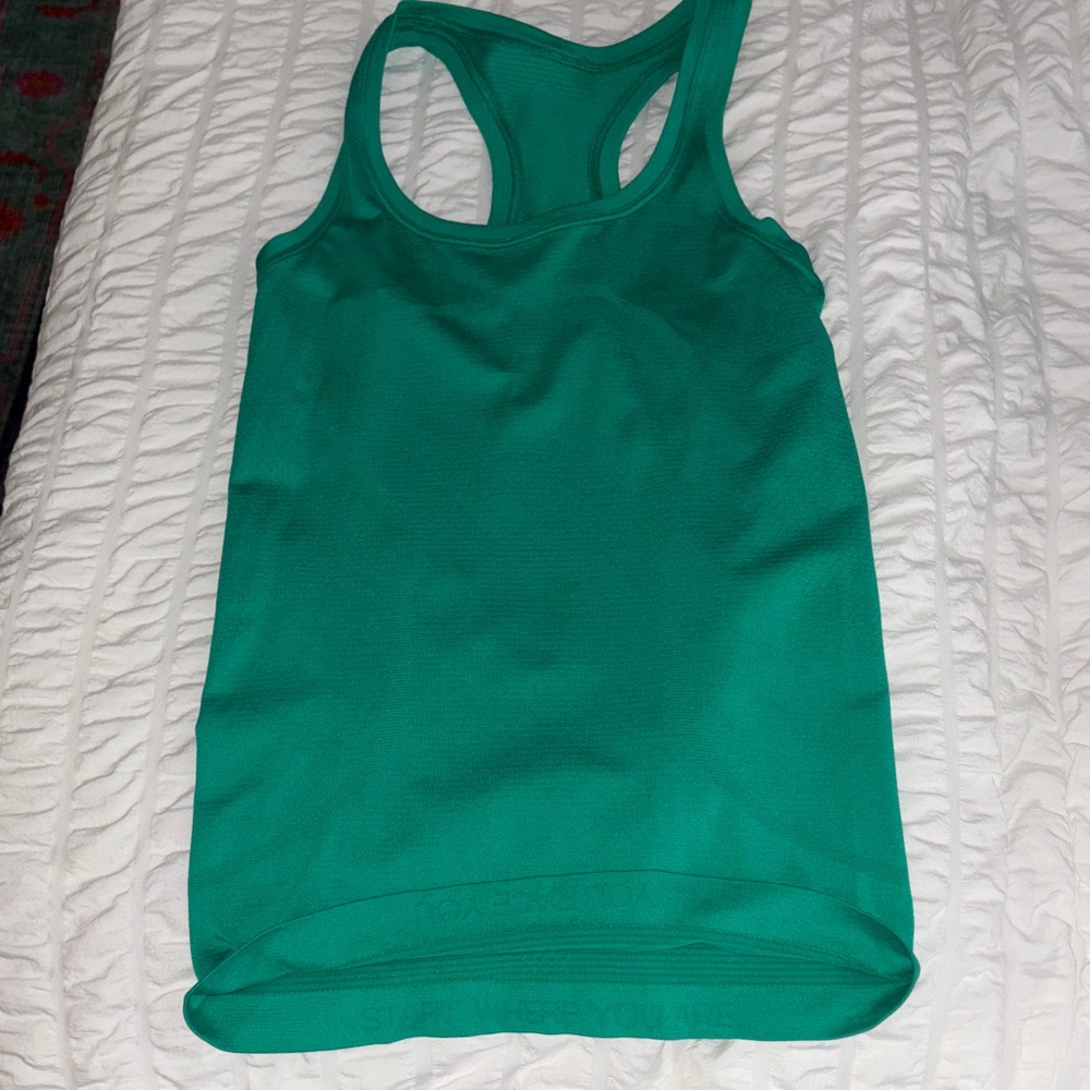 LULU swiftly tank size 2